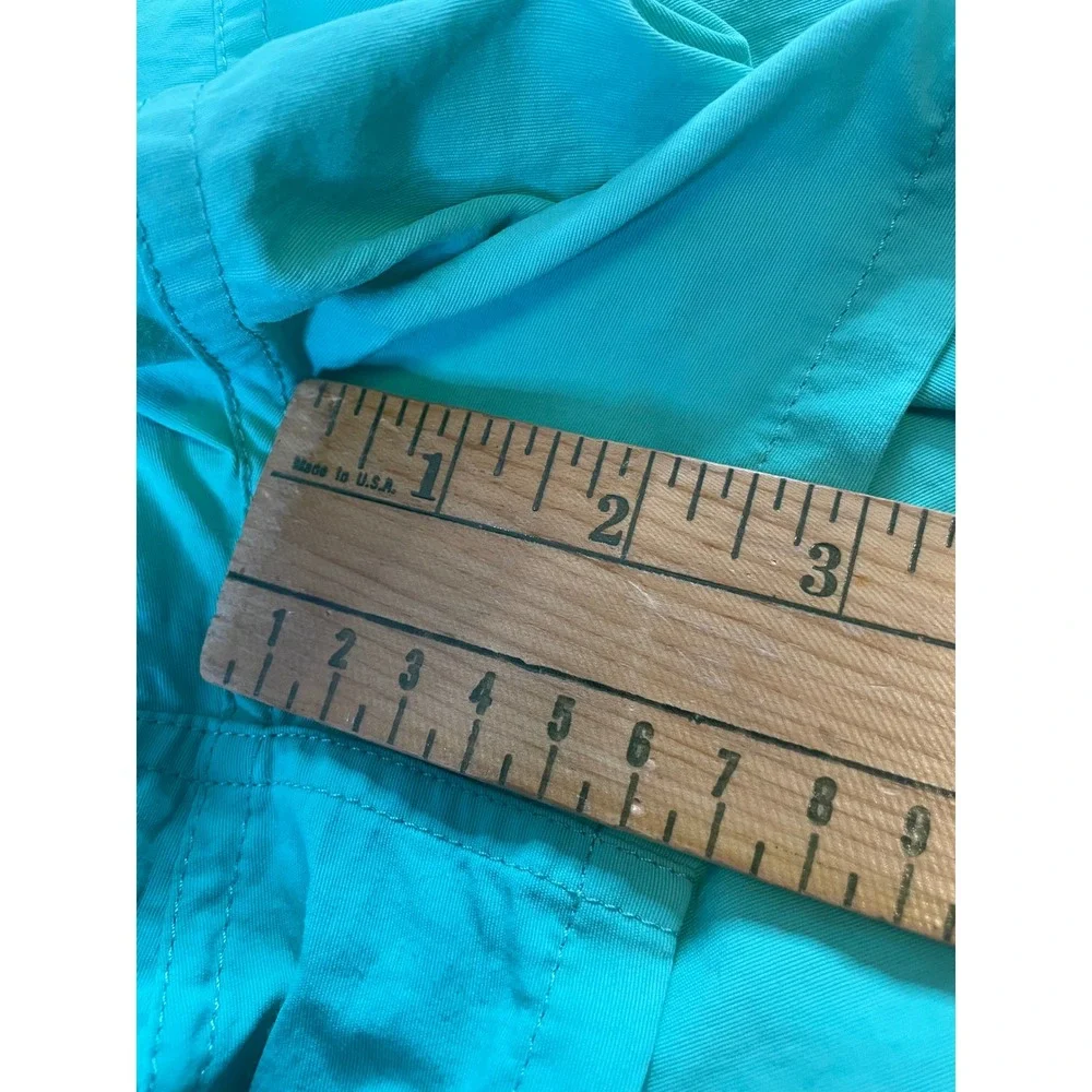 Patagonia Baggies Shorts Women M Green 57058 Barely Baggies 2.5 Inseam Nylon